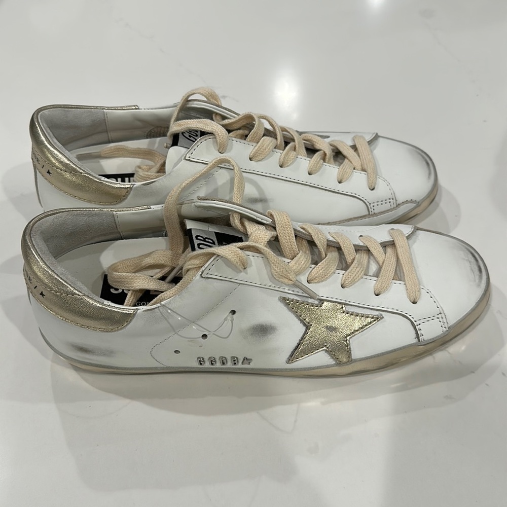 Golden Goose Superstar Leather Sneaker